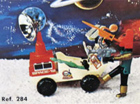 airgamboys 00284 - Alien Red planet con rover lunar