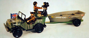 airgamboys 00237 - Jeep con lancha británicos